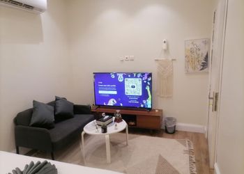استديو مميز بدخول ذاتي 