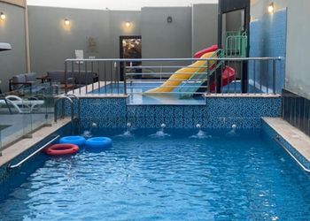  شاليه مسبحين والعاب مائيه وشرفه
