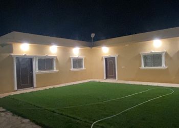 استراحة بمسطح اخضر وجلسة