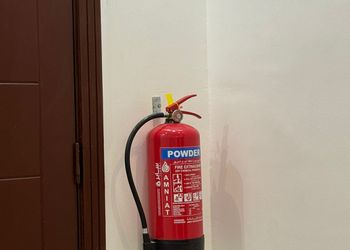 شقة بغرفتين نوم وصالة 
