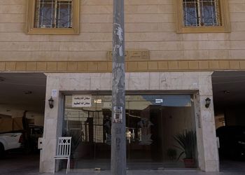 شقة بصالة وغرفة نوم ومجلس