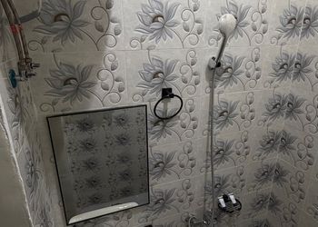 استديو بأثاث مريح وبسيط 