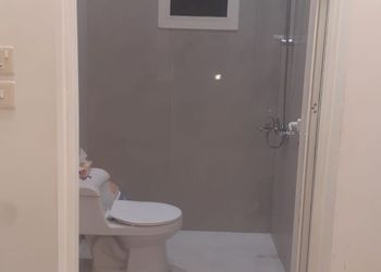 شاليه بجلسة خارجية وألعاب أطفال 