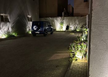استديو بسرير ماستر وجلسة جانبية