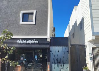 شقة بغرفة معيشة وغرفة نوم 