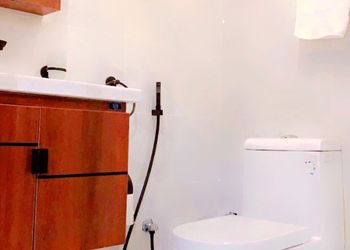 شاليه بمسبح والعاب اطفال 