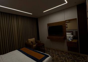 استديو بسرير ماستر وأثاث مريح 