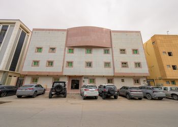 استديو هادئ بدخول ذاتي 