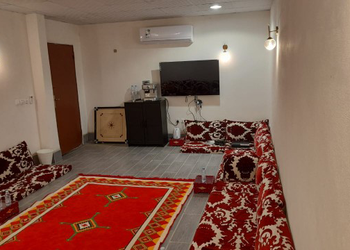 مخيم ببيت شعر و العاب اطفال 