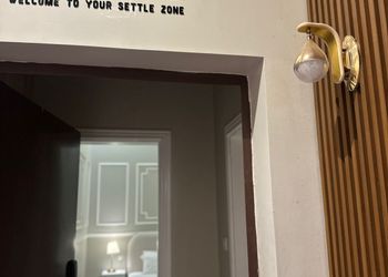 استديو هادئ بسرير ماستر 