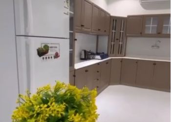 شاليه بمسبح خارجي وجلسة خارجية
