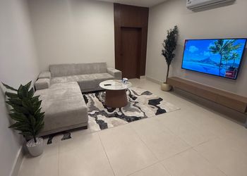 شقة بغرفة معيشة وغرفة نوم 