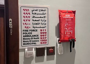 استديو بأثاث مريح وبسيط 
