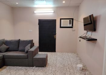 استراحة بصالة ومجلس وغرفة نوم 