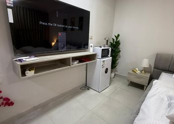 استديو بدخول ذاتي وسرير ماستر