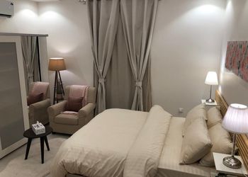 استديو بسرير ماستر 