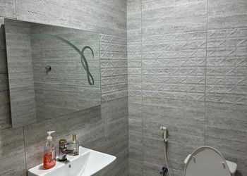 شاليه بمسطح اخضر ومسبح 