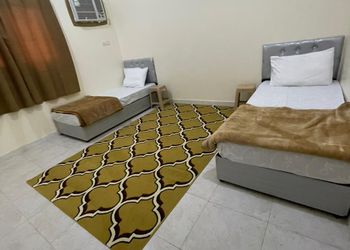 شقة بغرفة جلوس وغرفة نوم