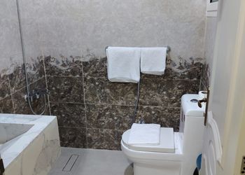 استديو بسرير ماستر وجاكوزي 