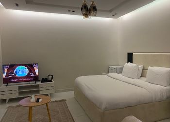 استديو هادئ بسرير ماستر 