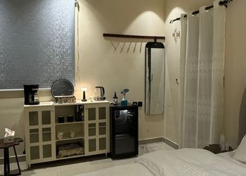 استديو بسرير ماستر