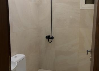 استديو بسرير ماستر وجلسة جانبية