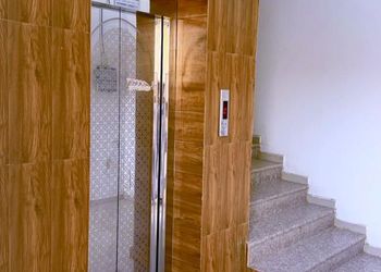 شقة بغرفة نوم وصالة مريحة 