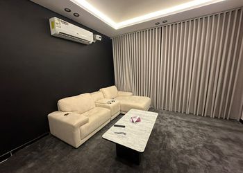 شقة بغرفة معيشة وغرفة نوم 