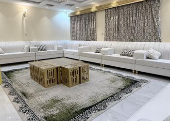 شاليه بجلسة خارجية وغرف نوم 