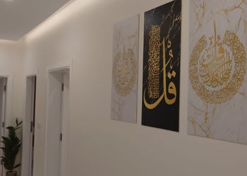 شقة بغرفتين نوم وصالة