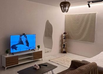 استديو بسرير ماستر