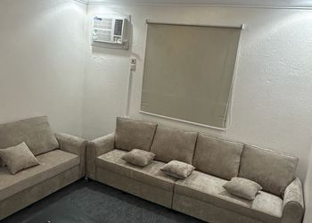 شقة بغرفتين نوم وأثاث هادئ