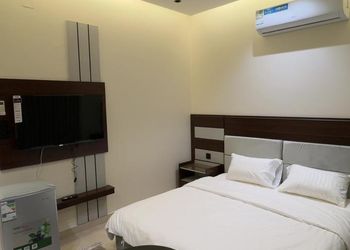استديو بسرير ماستر