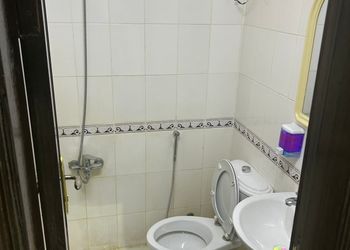 استديو بسرير ماستر وجلسة جانبية