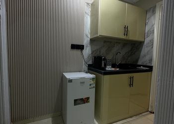 استديو بسريرين مفردة و أثاث مريح