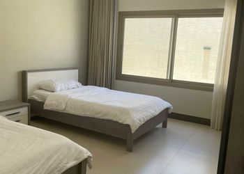شاليه فاخر بمدخل سيارة 