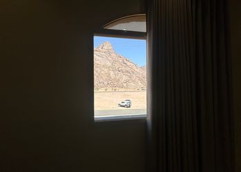 استديو بسرير ماستر وجلسة جانبية
