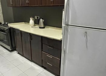استراحة بمجالس واسعة ومسطح اخضر