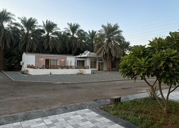 استراحة بجلسة خارجية و مجالس