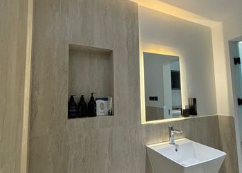 استديو بسرير ماستر 