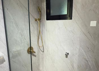 استديو هادئ بسرير ماستر