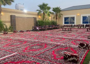 شاليه بمسطح اخضر
