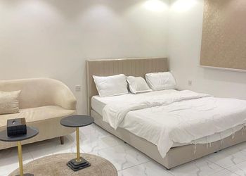 استديو بدخول ذاتي وسرير مريح 