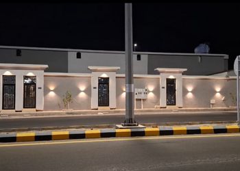 استديو بسرير ماستر وجلسة 