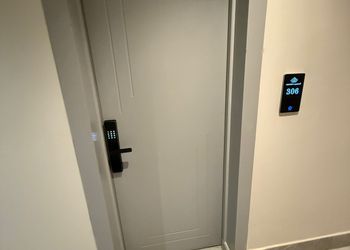 استديو بسرير ماستر ودخول ذاتي