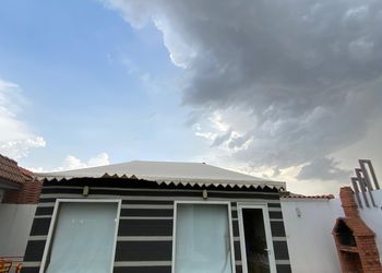 شاليه بألعاب مائية ومسبح