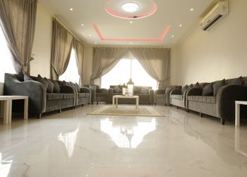 استراحة بمسبح وجلسة خارجية 
