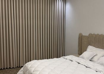 شقة بغرفة معيشة وغرفتين نوم 