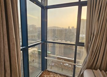 استديو بثلاث اسره فردية