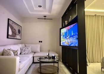 استديو هادئ بسرير ماستر 